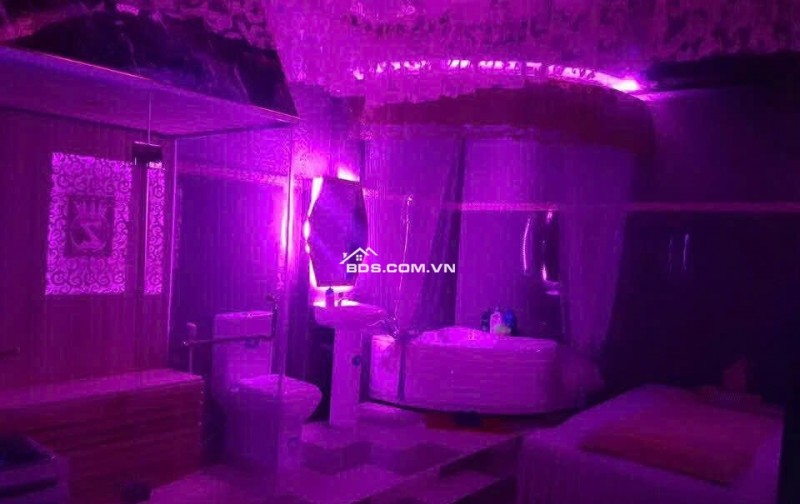 CHO THUÊ NHÀ MTKD SẦM UẤT TRƯỜNG SA, Q. PHÚ NHUẬN DTSD 400M2 CHỈ 70TR/TH. LH:0918045839, 0902584679.